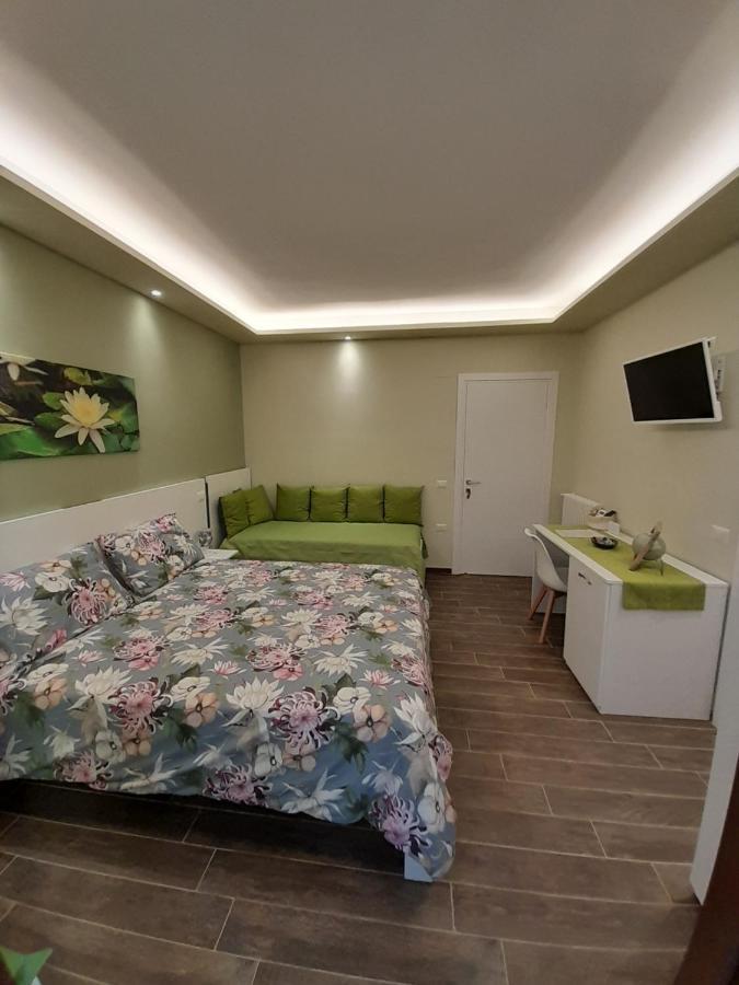 L'Oasi Di Venere Bed And Breakfast Caserta Dış mekan fotoğraf