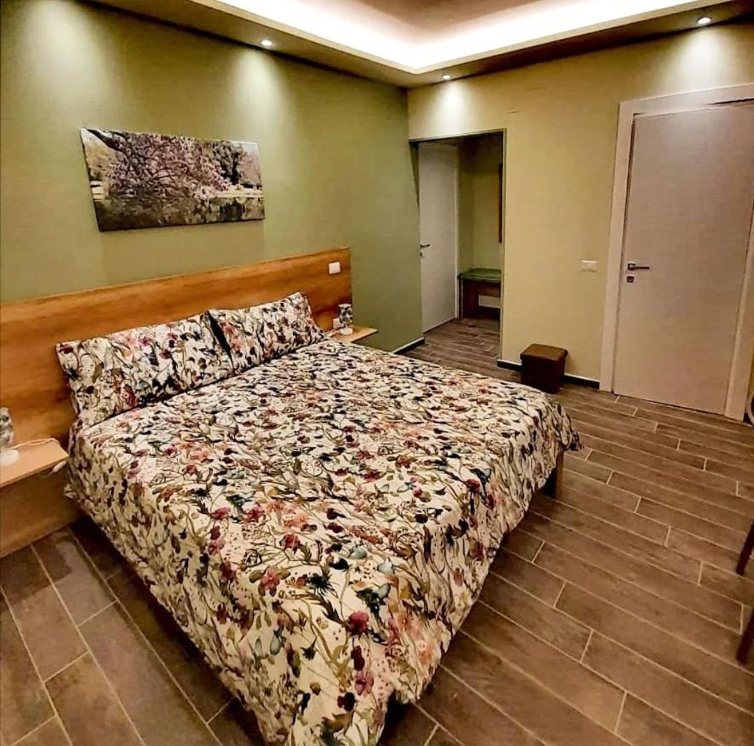 L'Oasi Di Venere Bed And Breakfast Caserta Dış mekan fotoğraf
